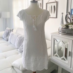 Summertime White Mini Dress Size XS Short Sleeve